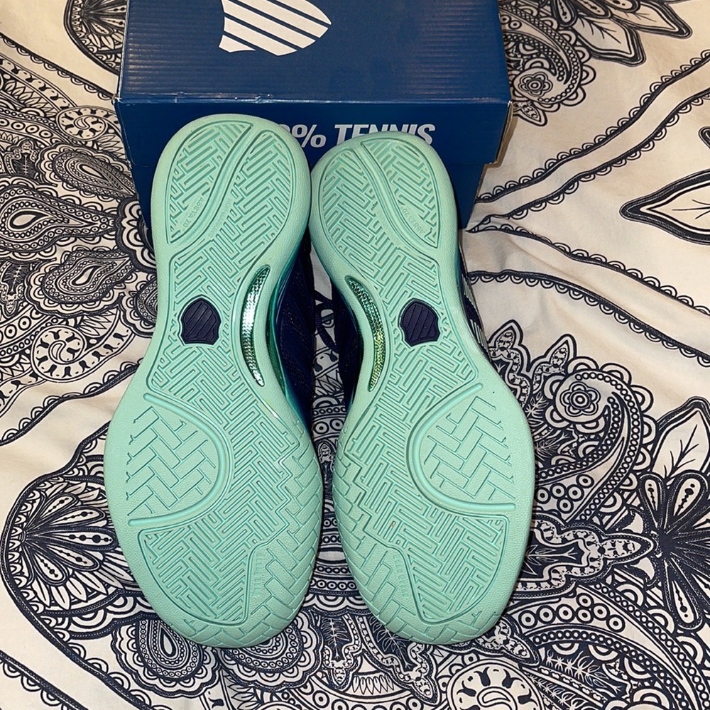 New in box K-Swiss Hypercourt 2.0 tennis shoes blueberry & electric green teal - Picture 3 of 3